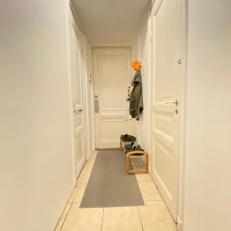 Private And Bathroom In The Center Ελσίνκι